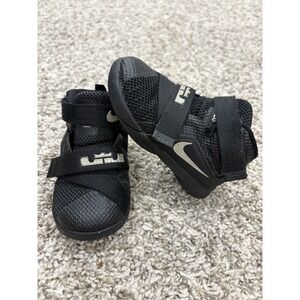 Nike LeBron James Zoom Soldier iX Baby Toddler TD "Blackout" Sze 7 Shoes Sneaker